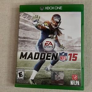 Madden NFL 15 for XBOX One w case and manual